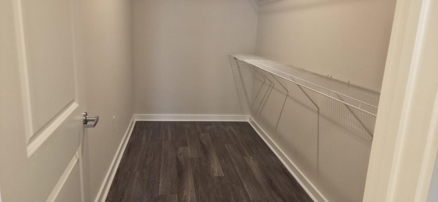 Entryway & finish details